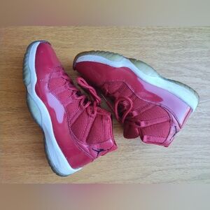 Jordan 11 retro highs size 11